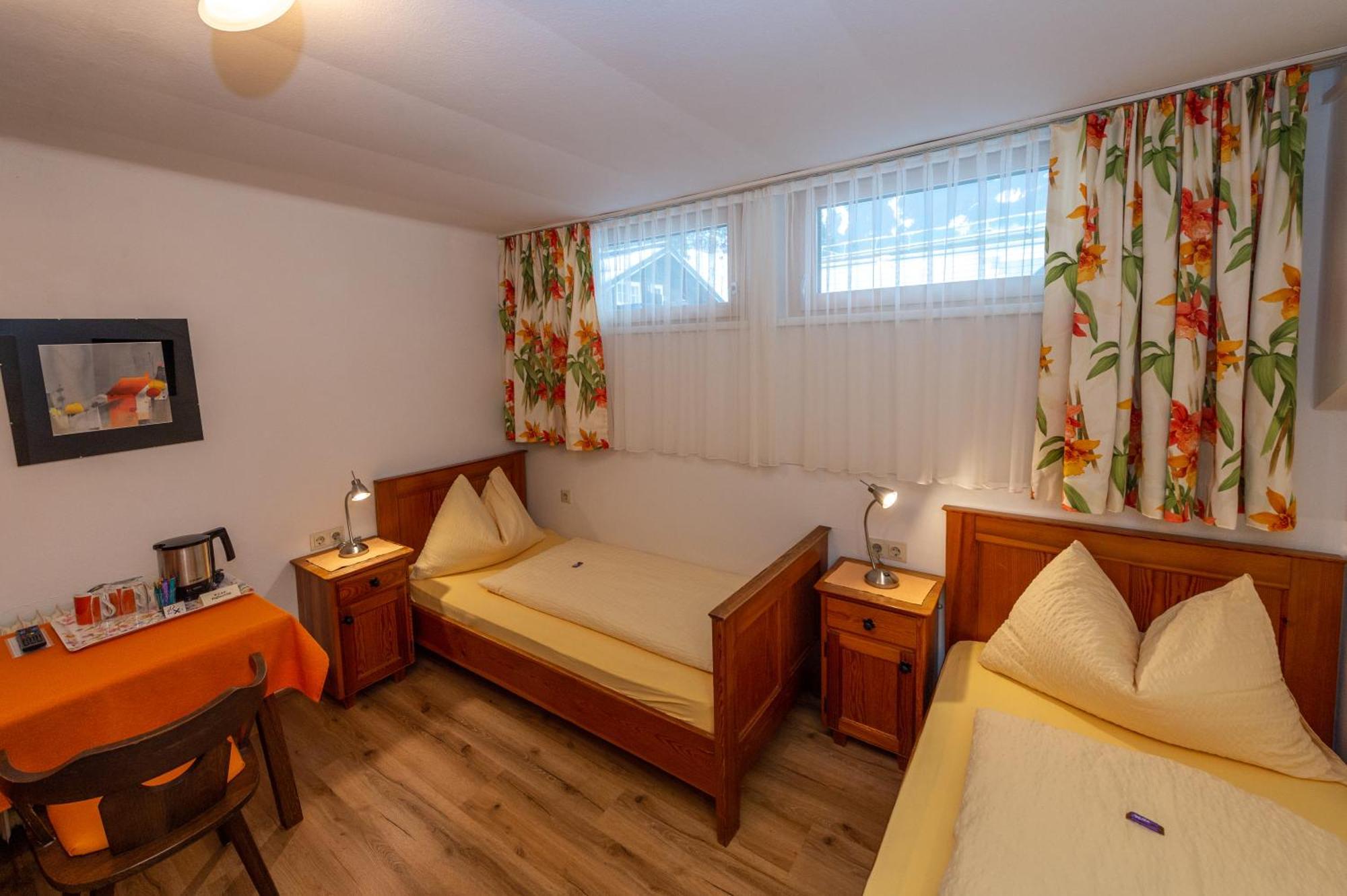 Gaestehaus Haffner Zell am See Exterior photo