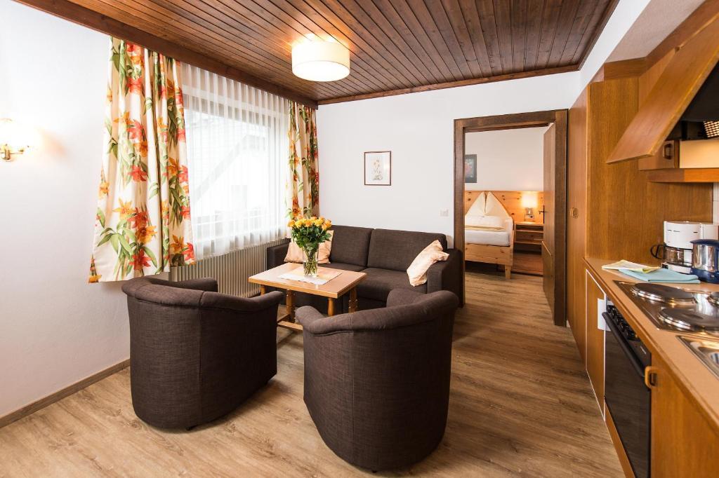 Gaestehaus Haffner Hotel Zell am See Room photo