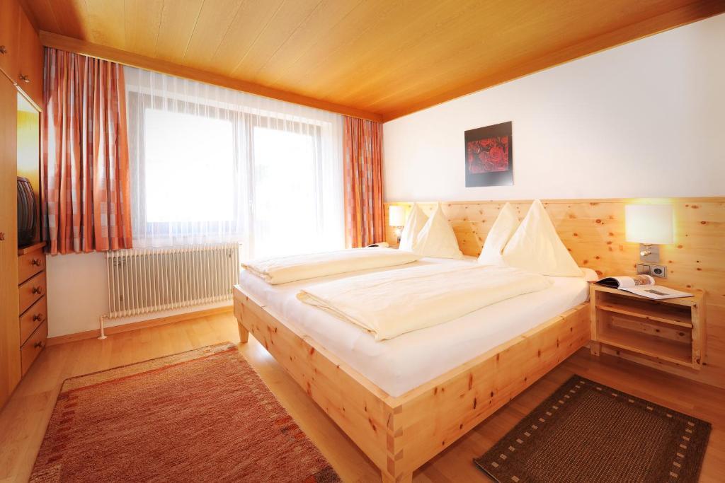 Gaestehaus Haffner Hotel Zell am See Room photo